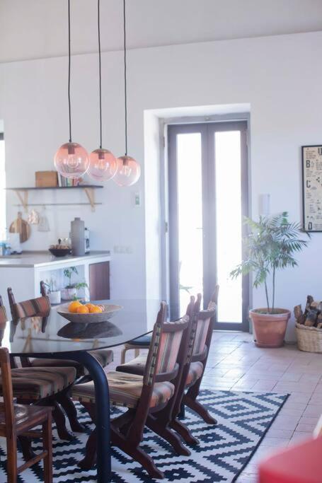 Casa Na Curva - Artists Corner Country House Lagos